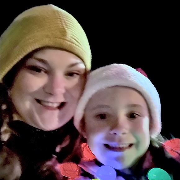 Meet your Posher, Heather - Picture 3 of 6